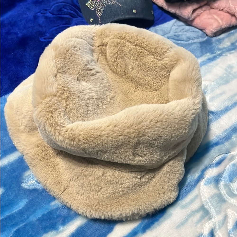 Cozy Faux Fur Bucket Hat